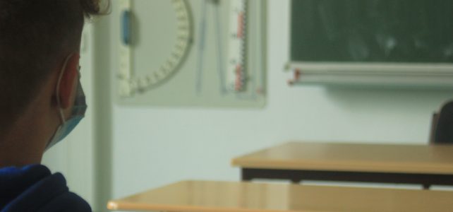 Europapolitische Bildungsarbeit im Klassenzimmer Europapolitische Bildungsarbeit im Klassenzimmer